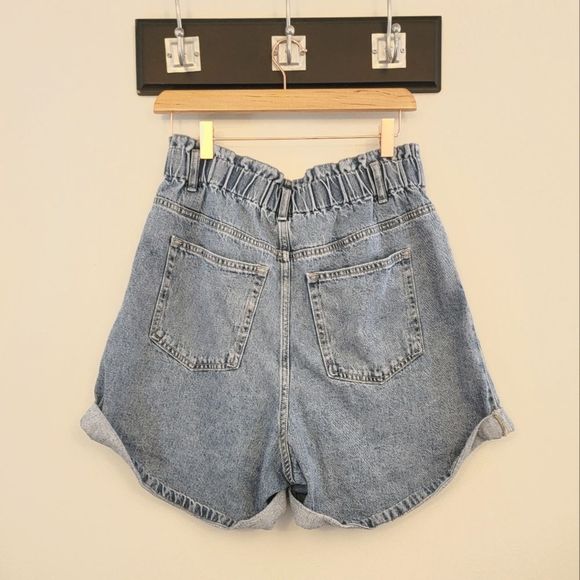H&M Paperbag Waist Mom Short - Picture 4 of 5